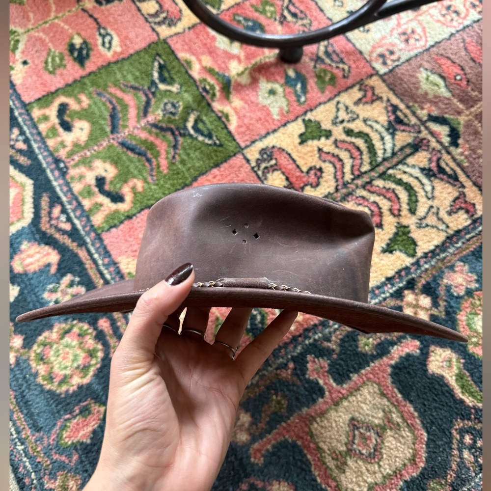 Kakadu leather Bushranger Hat in Brown kids sz Large women’s sz small
